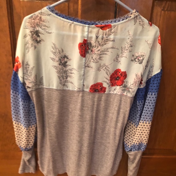 Women’s Tiny by Anthropologie Long Sleeve Top - Picture 2 of 5